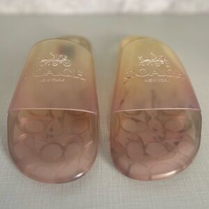 Coach Ulyssa Slide. Good condition. Please see photos.